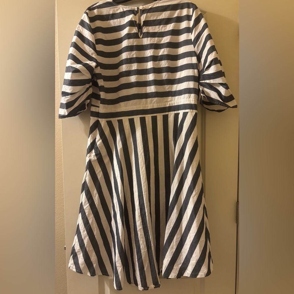 Who What Wear Black and White Striped Midi Dress - Picture 2 of 4